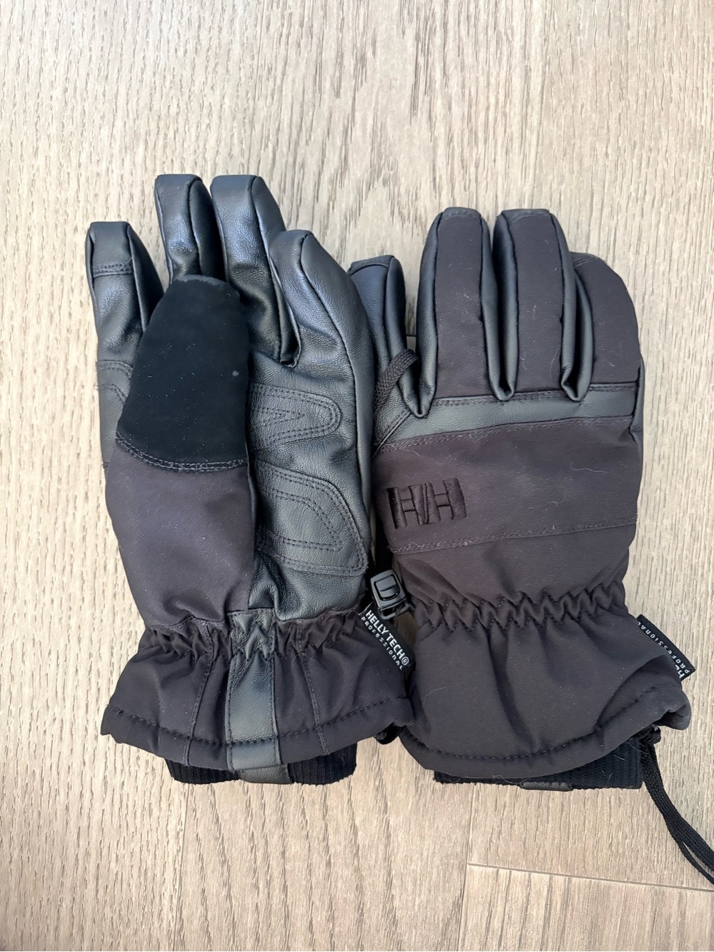Helly Hansen Insulated Ski Gloves